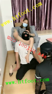 xoaznkhq05l.jpg