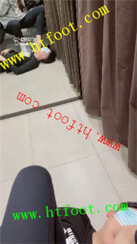 11ldtoffyi3.jpg