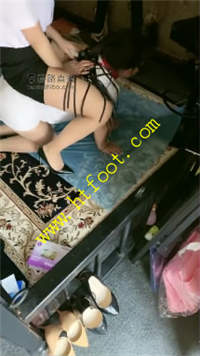 hya3lo1144b.jpg