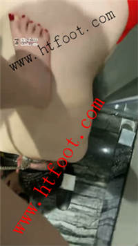 wc0qmut15fw.jpg