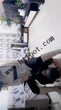 c3knf14ecrt.jpg