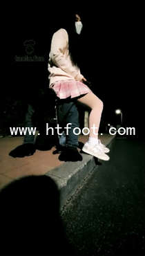 dx11f50anwl.jpg