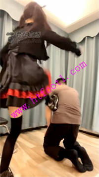 e4kcjkjf2jb.jpg