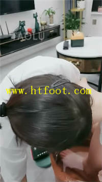 54g4stgguo1.jpg
