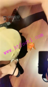 rw3r44fy50d.jpg