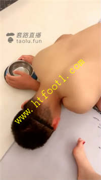 vt30r3y1vhz.jpg