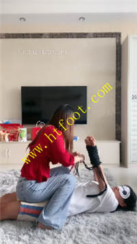 giomyc5bk1u.jpg