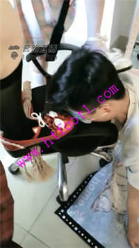 04q1ati21ft.jpg