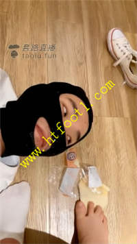 uckqeweprm3.jpg