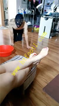 4mthmsgbtl5.jpg