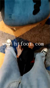 bg255ifh5ud.jpg