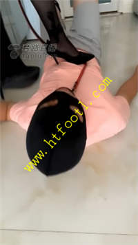 00qx2tt04uu.jpg