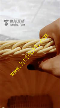 qwhtq5prtxl.jpg