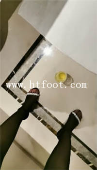 vfqvmy45t05.jpg