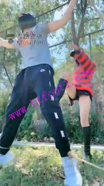 zimh55ijygc.jpg