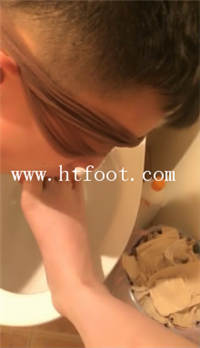 eof0husn5w4.jpg