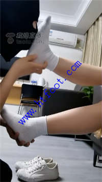 r2jsq45fg4l.jpg
