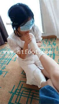 hhgrl52yq42.jpg