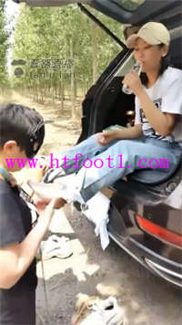 hueu55gp21g.jpg