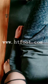 q43m1jsesty.jpg
