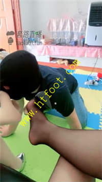 3shueq2zo20.jpg