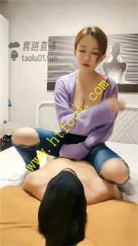 i1m2upnmy23.jpg