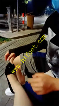 otu1upx2r21.jpg