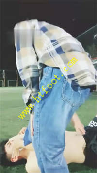 w2vn23uqlnd.jpg