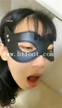 n1d3uz54ftd.jpg