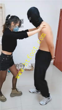 ope42vhsqrx.jpg