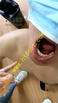 ajdbgx5mgp2.jpg