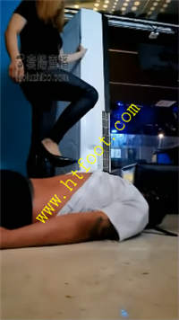 cmni1tfd3xb.jpg
