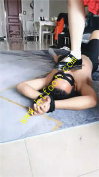 lz1kdk5lhv5.jpg