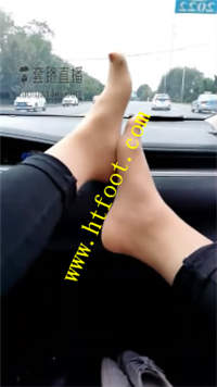 vyca1kmxi2d.jpg