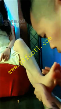 3xqb34lg032.jpg