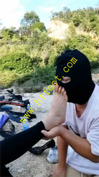 h2gd00aqmdy.jpg