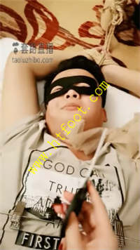 4wcnrdezeh0.jpg