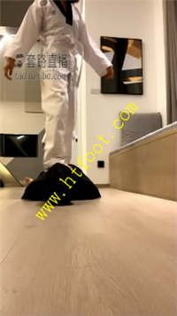 ukgzn33r1bk.jpg