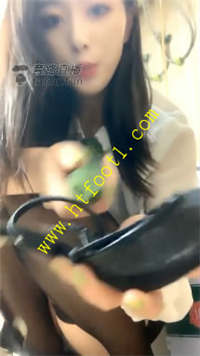 tzcb42g4ou5.jpg