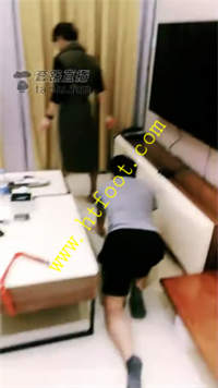 le0qpvdk3fn.jpg