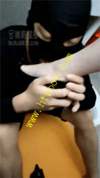 o0324cy1uz1.jpg