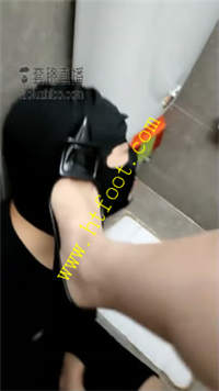 avca4bbegxu.jpg