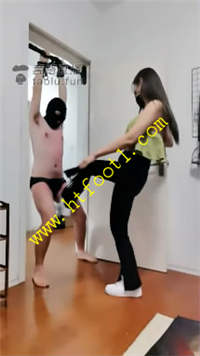 cb2obqbbxnb.jpg