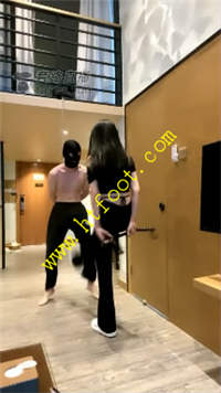 hi5awb5ecdj.jpg