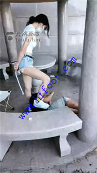 0dyjfprivfr.jpg
