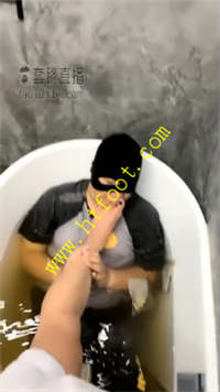 b0cq4f0u252.jpg