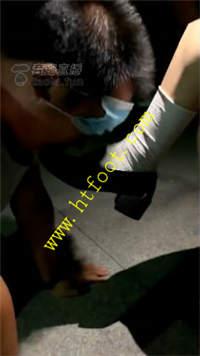 j42s4edq52l.jpg