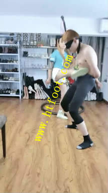 0r1divgpsqg.jpg