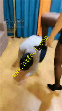 tlnmuuu4qr1.jpg