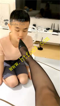0s42li24u5i.jpg